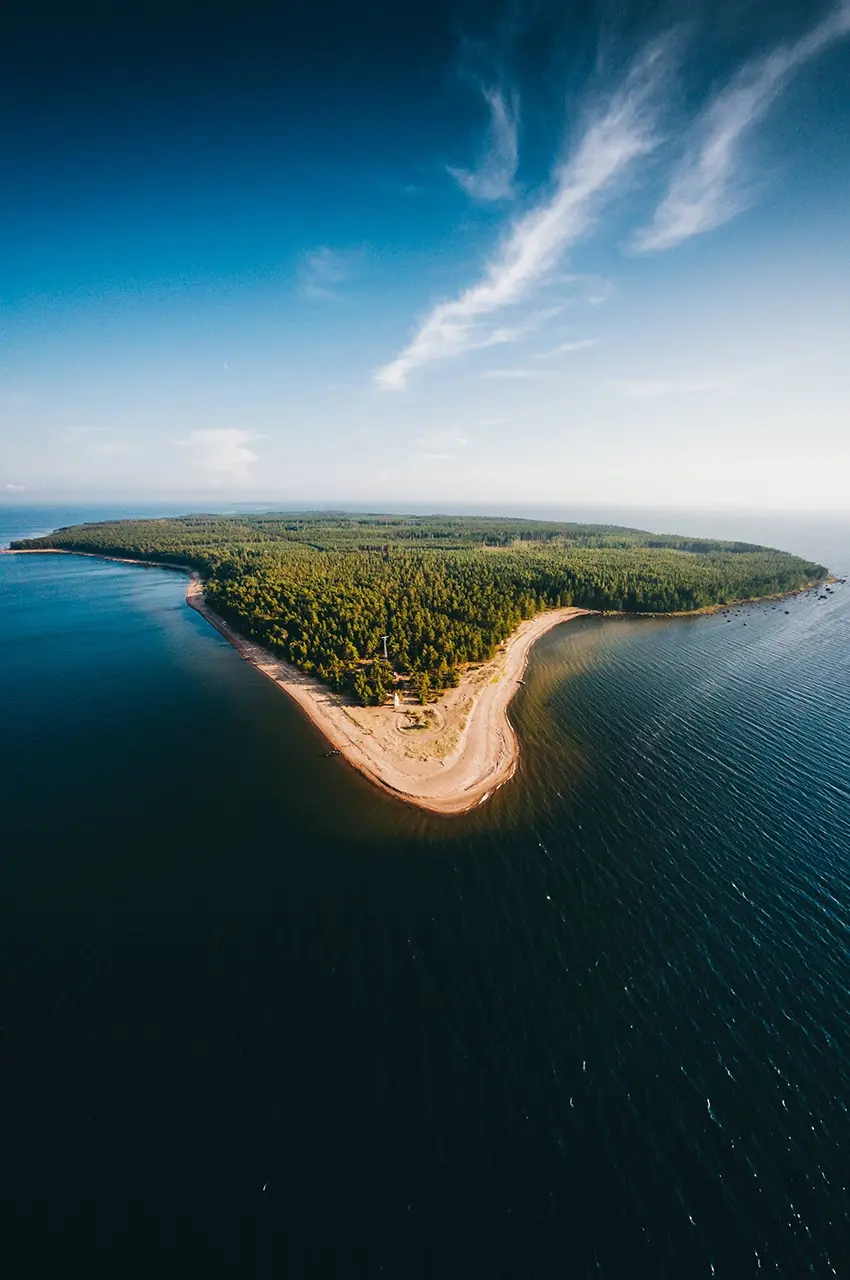 island. photo: Julia Kivelä, Visit Kotka-Hamina