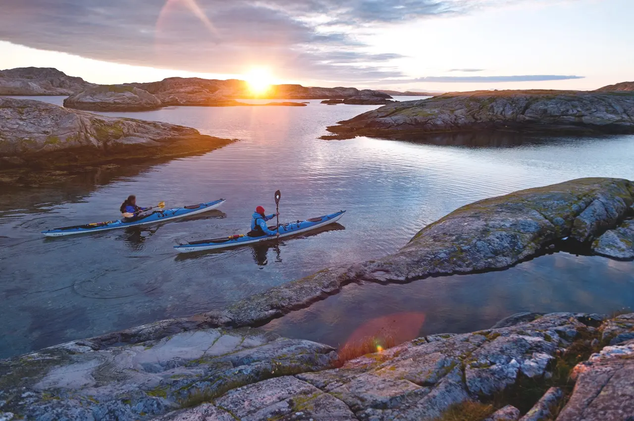 kayaking kayaking photo: Henrik Trygg/imagebank.sweden.se
