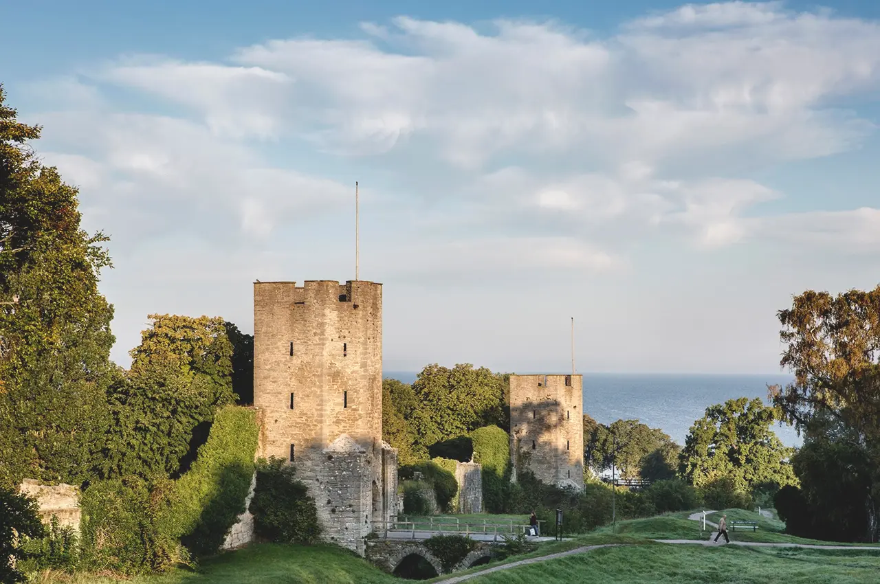 visby_city_wall Visby city wall photo: 129. Emelie Asplund/imagebank.sweden.se