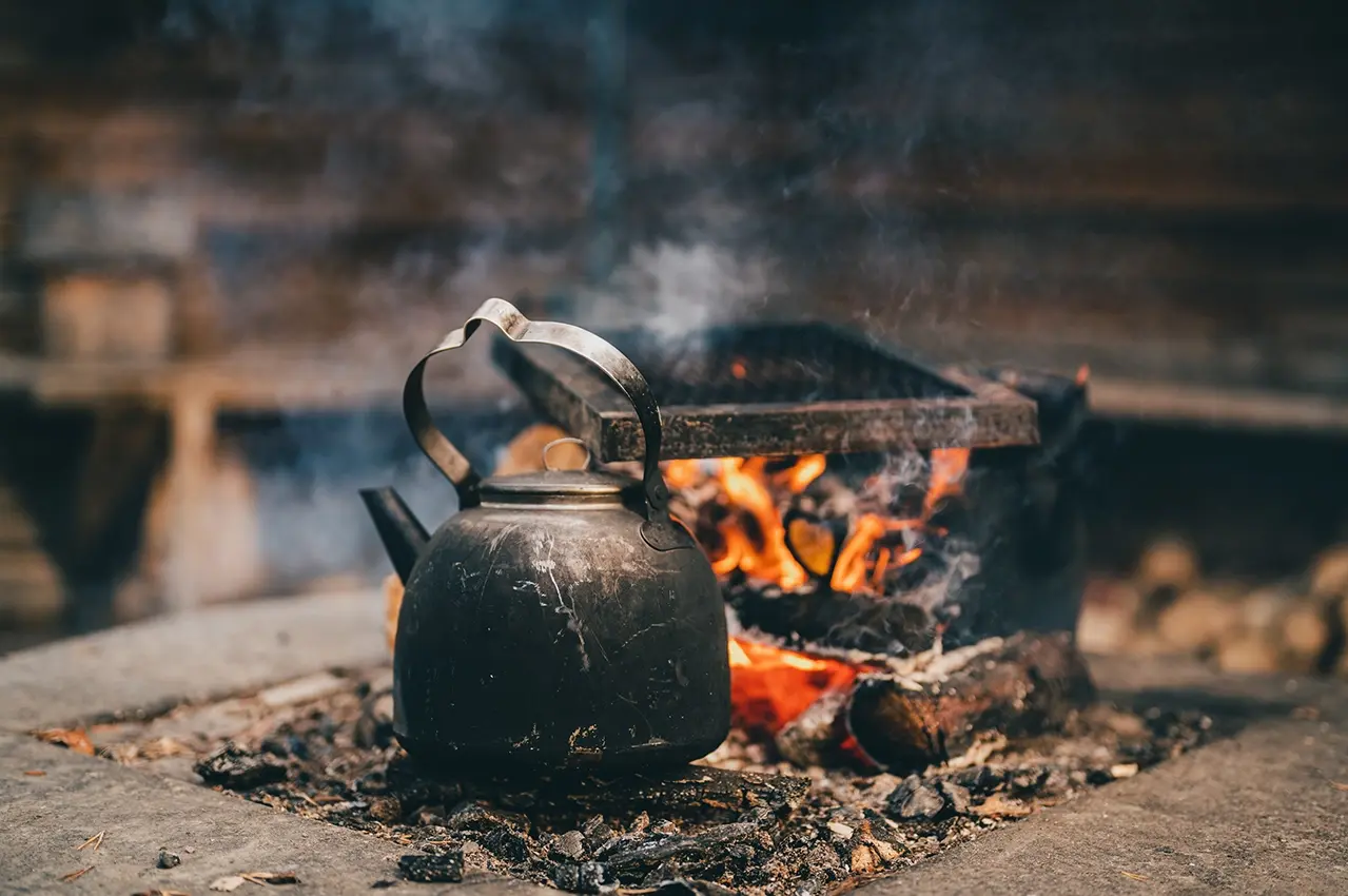 kaffepanna making coffee outdoor over open fire