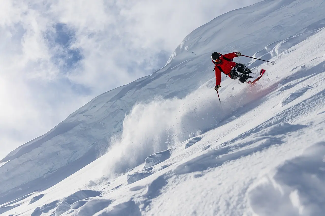 offpist off pist downhill skiing