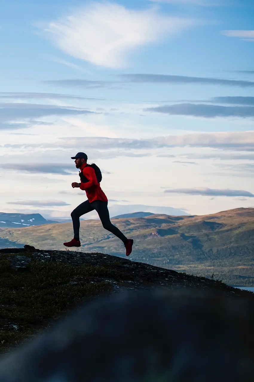 runner trail run in the mountains. photo: Fredriksson M, swedishlapland.